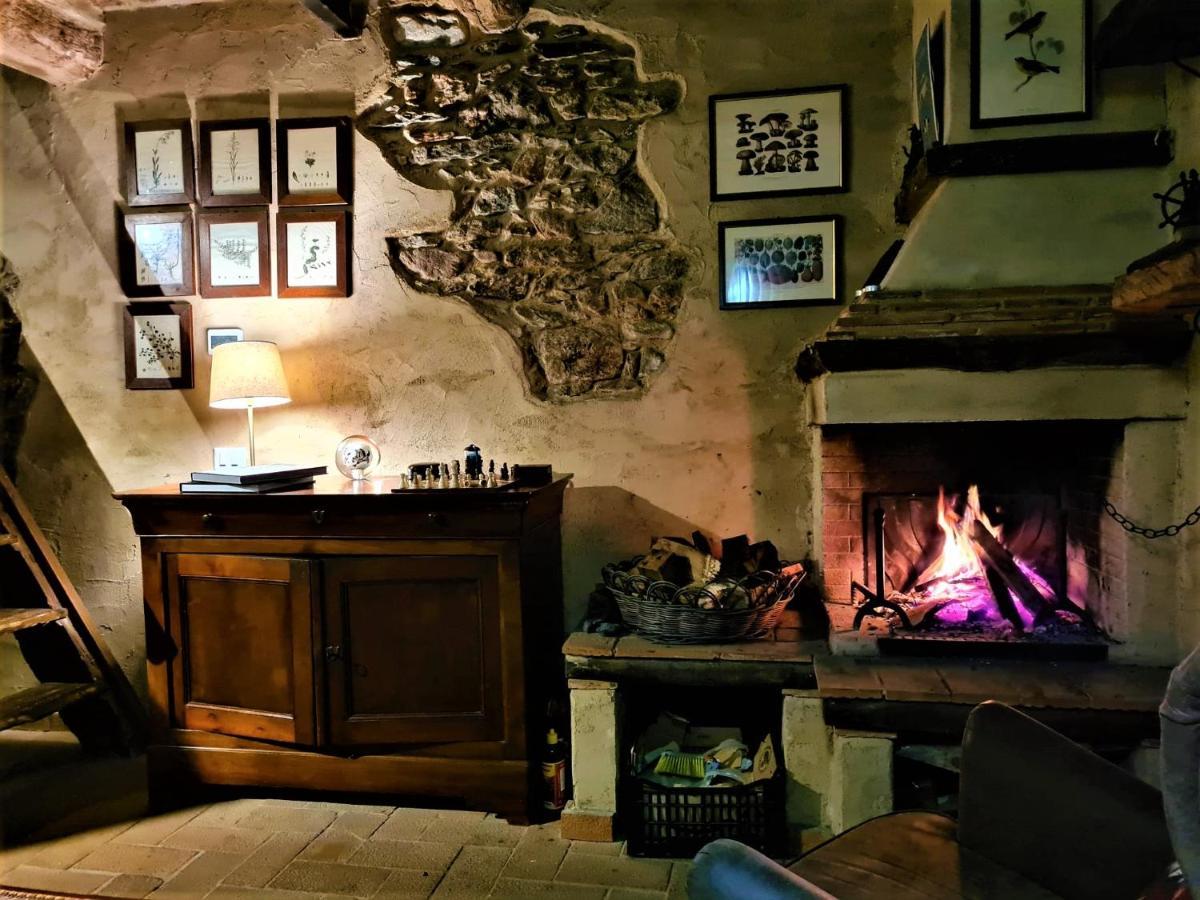Incantevole Casa Sul Fiume, Relax E Natura Ai Piedi Della Alpi Apuane Massa  Eksteriør bilde
